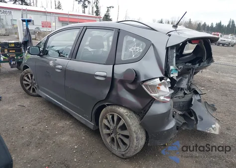 2013 Honda Fit Sport z USA, uszkodzony, nr VIN JHMGE8H57DC074873